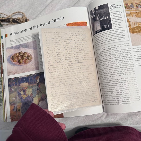 The treasures of Vincent Van Gogh interactive book. EUC - Picture 5 of 7